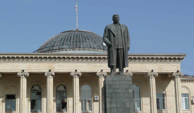Staljinov spomenik u njegovom rodnom gradu Goriju (Foto: google.co.uk)
