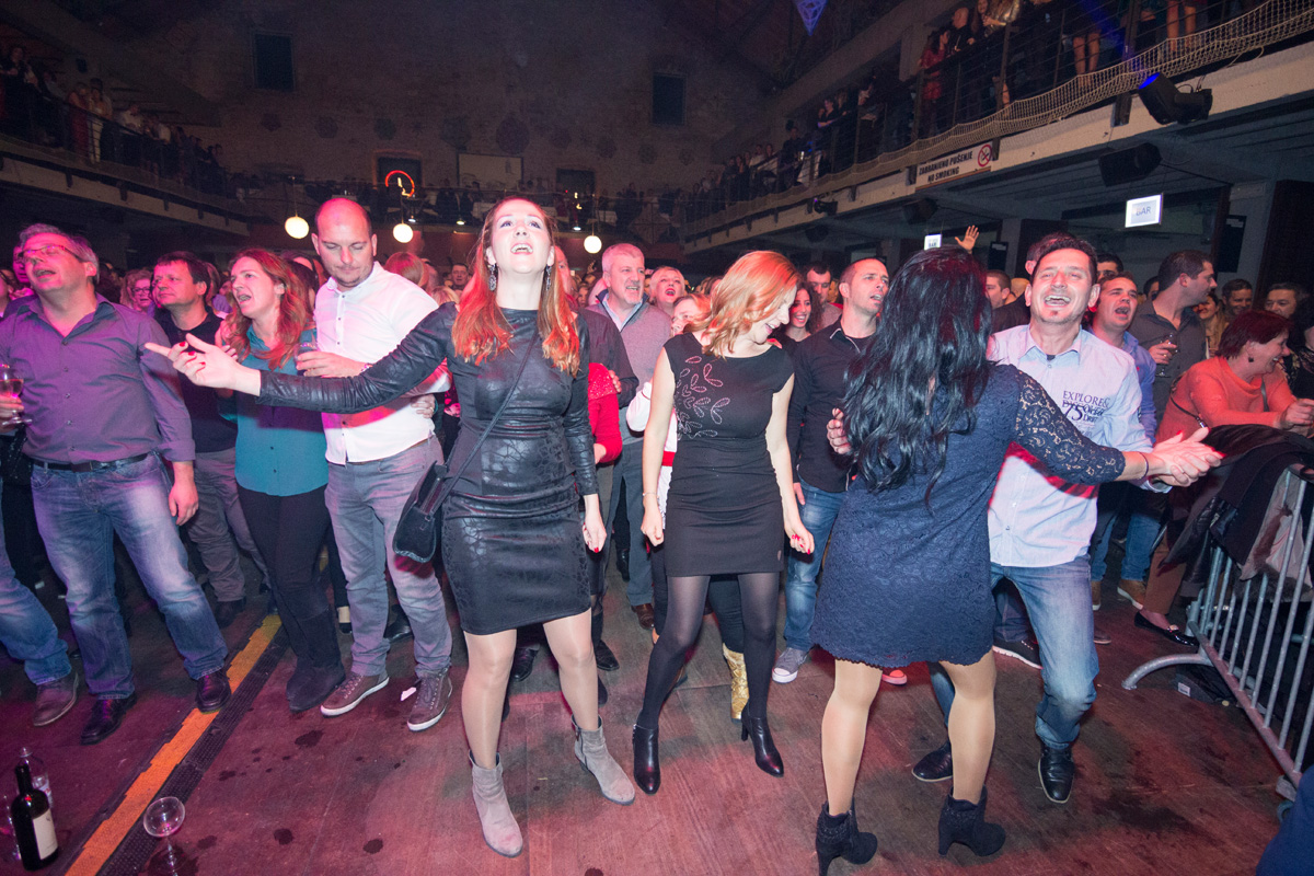 Božićni koncert Tomislava Bralića i klape Intrade u zadarskom klubu Arsenal 25. prosinca 2016.