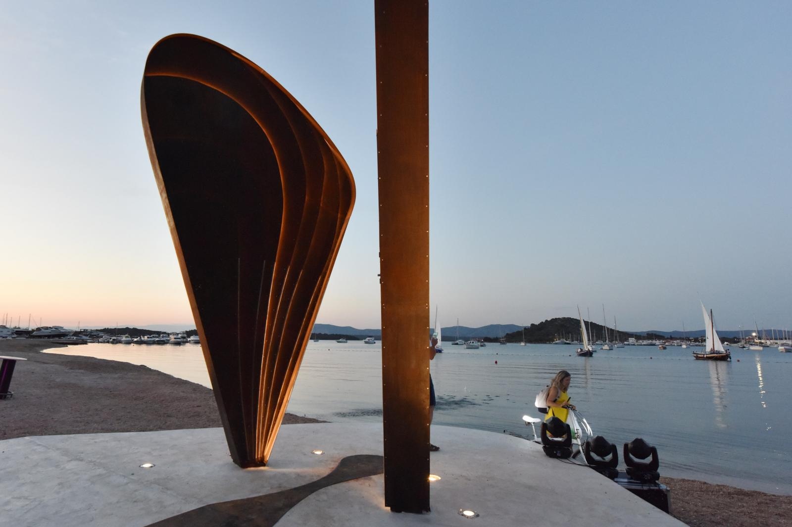 Otvaranje spomenika Lostura na Murteru Otvaranje spomenika Lostura na Murteru