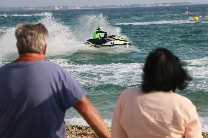 Vir: Slobodan trening na plaži Jadro pred utrke Alpe Adria Jest Ski Toura. Foto: Kažimir Škrbić/Virski list