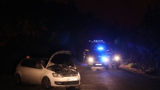 Tučepi: Požar se širi, zahvatio ranč i kuće, vatrogasci u akciji