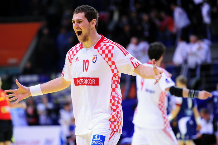 Vrsac, 160112.
Europsko prvenstvo u rukometu u Srbiji.
Prvo kolo, utakmica izmedju Hrvatske i Islanda.
Na slici: Jakov Gojun.
Foto: Drazen Aleksic / CROPIX Vrsac, 160112.
Europsko prvenstvo u rukometu u Srbiji.
Prvo kolo, utakmica izmedju Hrvatske i Islanda.
Na slici: Jakov Gojun.
Foto: Drazen Aleksic / CROPIX