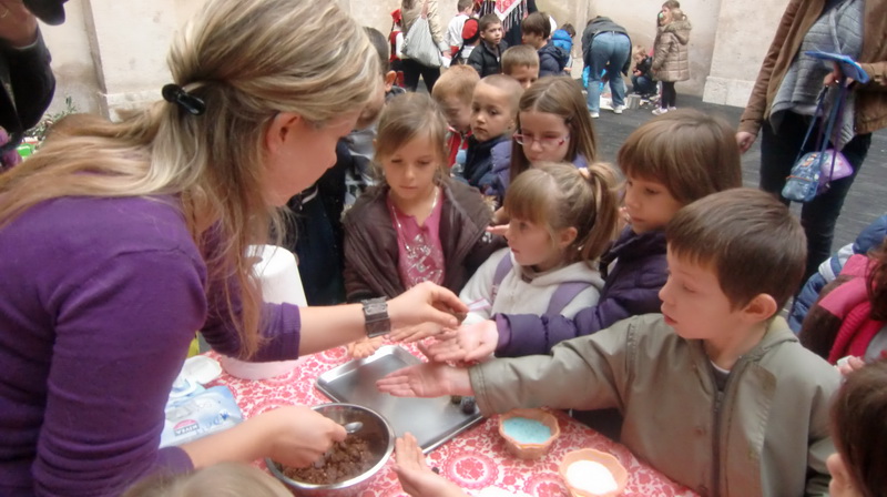 Radionica “Stari zadarski obrti” za najmlađe Zadrane, djeca iz vrtića Radionica “Stari zadarski obrti” za najmlađe Zadrane, djeca iz vrtića