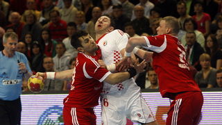Veszprem, 040413.
Kvalifikacijska utakmica za Europsko prvenstvo rukometnih reprezentacija Madjarske i Hrvatske.
Na fotografiji: Blazenko Lackovic.
Foto: Zeljko Hajdinjak / Cropix