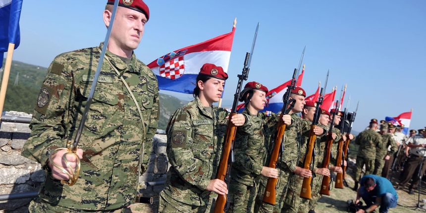 Generalna proba na kninskoj tvrđavi uoči svečane proslave 23. obljetnice VRO Oluja