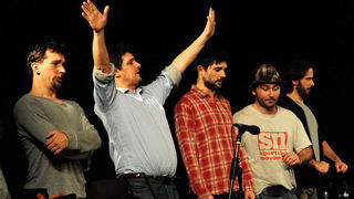 Zadar, 21.01.2013. snimio: Nenad Marčev
TEATAR EXIT, Zagreb
Saša Anočić
KAUBOJI
redatelj: Saša Anočić
igraju: Živko Anočić, Matija Antolić,
Hrvoje Barišić, Krunoslav Klabučar,
Rakan Rushaidat, Radovan Ruždjak i Ivana Rushaidat
izvan pre Zadar, 21.01.2013. snimio: Nenad Marčev
TEATAR EXIT, Zagreb
Saša Anočić
KAUBOJI
redatelj: Saša Anočić
igraju: Živko Anočić, Matija Antolić,
Hrvoje Barišić, Krunoslav Klabučar,
Rakan Rushaidat, Radovan Ruždjak i Ivana Rushaidat
izvan pre