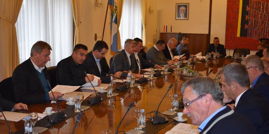 Zadarski župan Božidara Longin održao sastanak s gradonačelnicima i načelnicima Zadarski župan Božidara Longin održao sastanak s gradonačelnicima i načelnicima