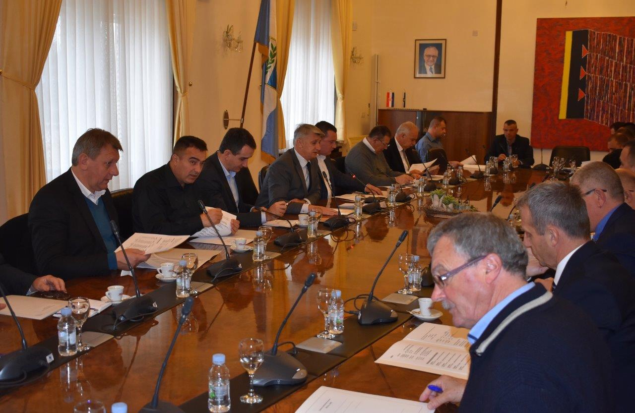 Zadarski župan Božidara Longin održao sastanak s gradonačelnicima i načelnicima Zadarski župan Božidara Longin održao sastanak s gradonačelnicima i načelnicima