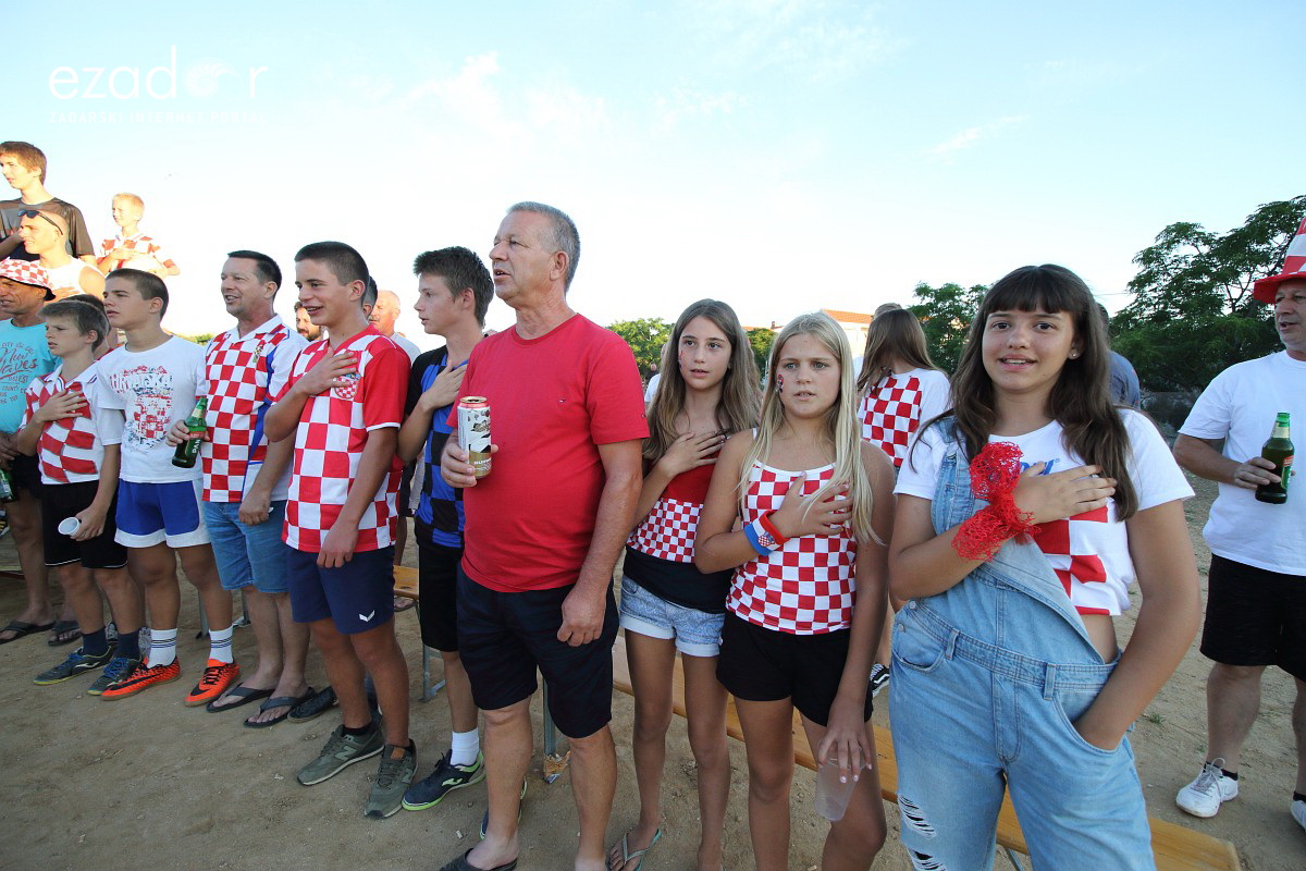 Bibinje: Navijanje za Vatrene i fešta nakon pobjede nad Rusijom