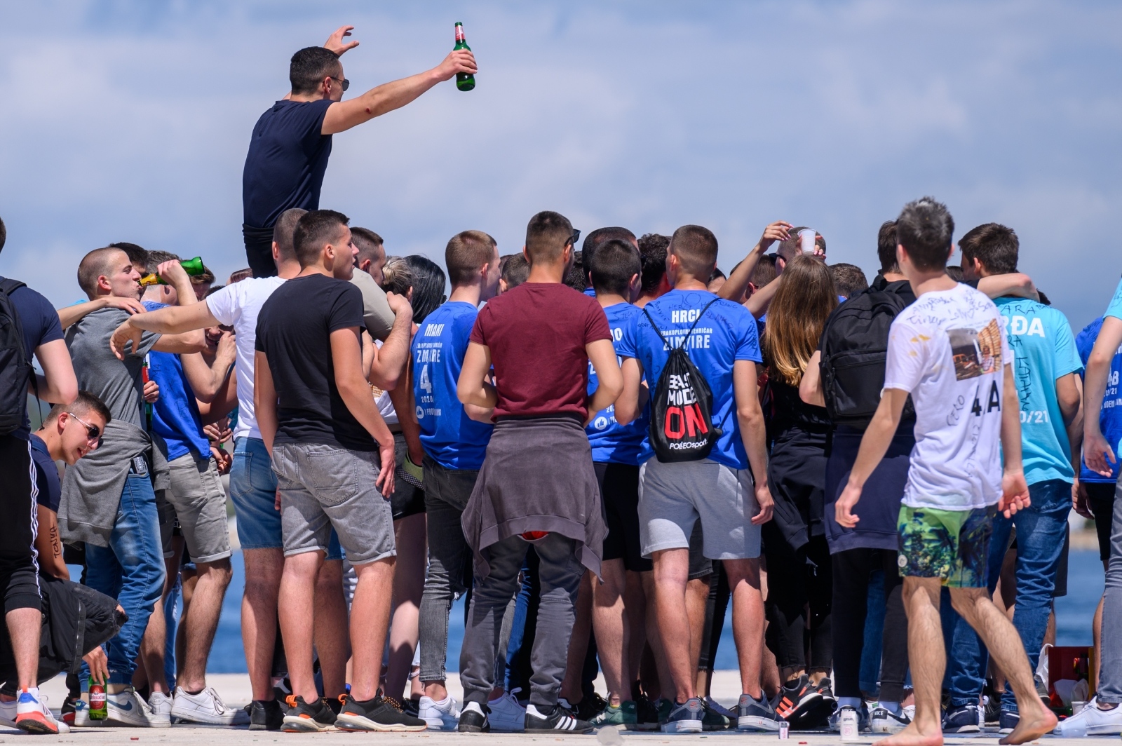 Zadarski maturanti obilježili kraj škole na rivi