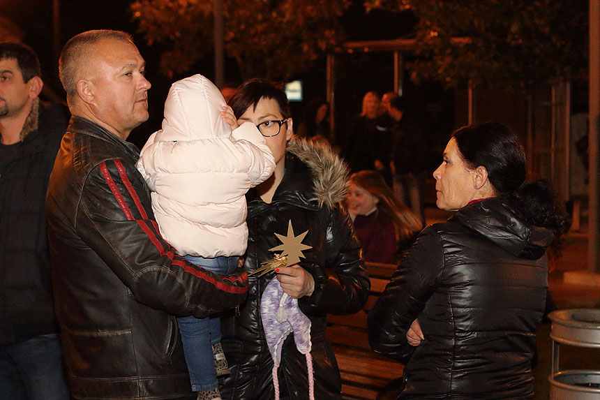 Bibinje: Božićni sajam na Trgu Franje Tuđmana Bibinje: Božićni sajam na Trgu Franje Tuđmana