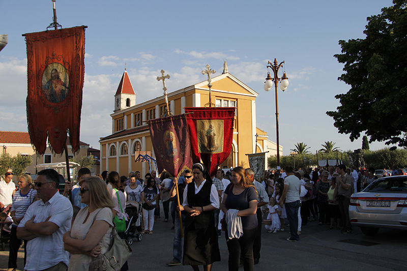 Arbanasi: Procesija povodom blagdana Tijelova 19. lipnja 2014.  foto: Bernard Kotlar