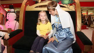 Sv. Luce razveselila mališane u Supernova centru, Foto: Iva Perinčić Sv. Luce razveselila mališane u Supernova centru, Foto: Iva Perinčić