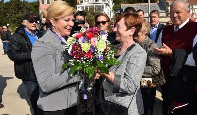 Predsjednica Grabar Kitarović posjetila otok Molat. Foto: Dino Stanin/PIXSELL