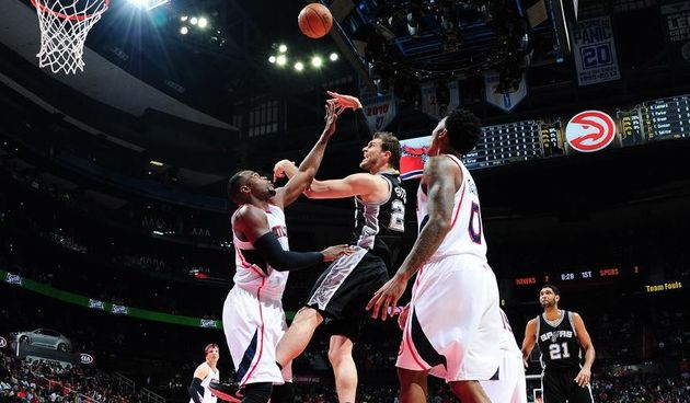 Thiago Splitter, foto: San Antonio Spurs ‏@spurs