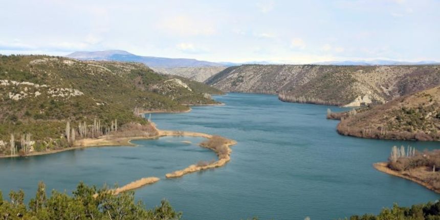 Obilazak NP Krka i Slapova Krke povodom Medjunarodnog dana rijeka. Photo: Dusko Jaramaz/PIXSELL Autor Dusko Jaramaz/PIXSELL Ključne riječi slapovi krke, Nacionalni park Krka, rijeka Krka, voda, rijeka, Obilazak NP Krka i Slapova Krke povodom Medjunarodnog dana rijeka. Photo: Dusko Jaramaz/PIXSELL Autor Dusko Jaramaz/PIXSELL Ključne riječi slapovi krke, Nacionalni park Krka, rijeka Krka, voda, rijeka,