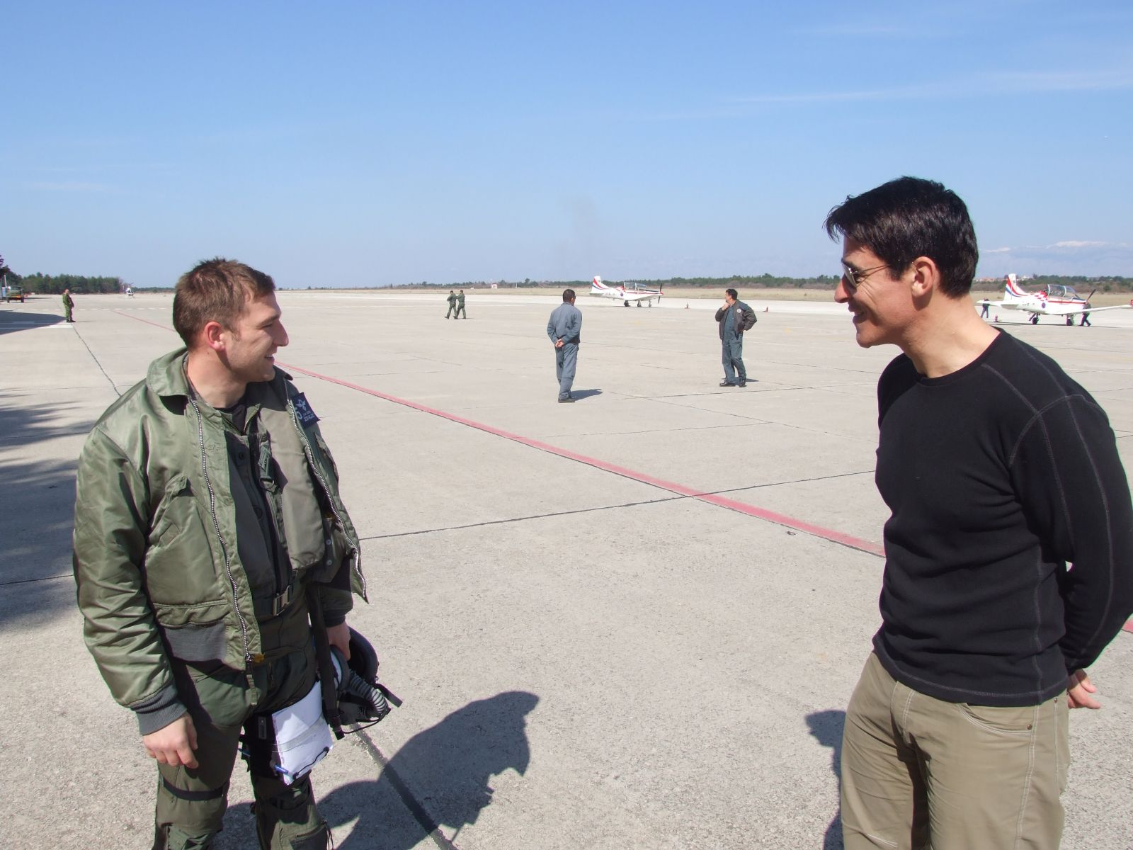 Goran Višnjić posjetio pilote u zrakoplovnoj bazi Zemunik