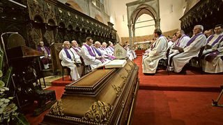 Posljednji ispraćaj nadbiskupa Ivana Prenđe (foto: Marin Gospić)