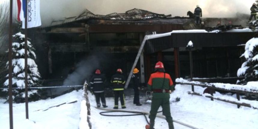 Bjelolasica-požar ( foto Cropix).