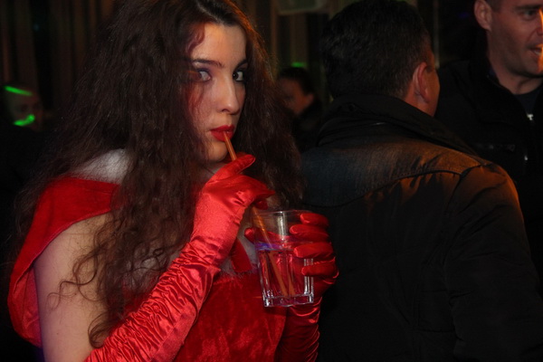 Vikend u Ledani Lounge & Baru: Red Hot Friday Night i Saturday White Fever. Vikend u Ledani Lounge & Baru: Red Hot Friday Night i Saturday White Fever.