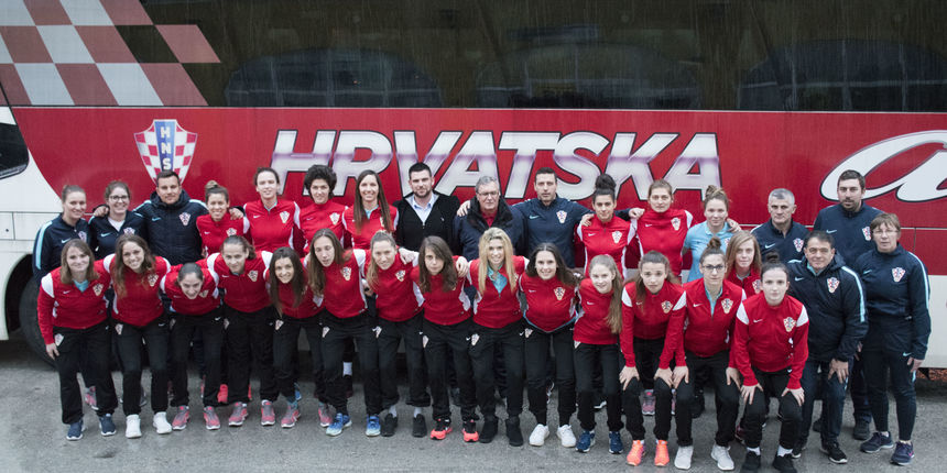 Ženska nogometna reprezentacija posjetila Ražanac Ženska nogometna reprezentacija posjetila Ražanac