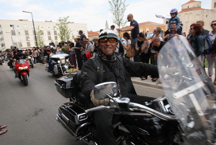 Zadar, 280511.
Odrzana je parada Harley Davidson motora izmedju Zadra i Biograda u kojoj je sudjelovalo vise tisuca motora.
Na slici: detalj s parade.
Foto: Vladimir Ivanov / CROPIX Zadar, 280511.
Odrzana je parada Harley Davidson motora izmedju Zadra i Biograda u kojoj je sudjelovalo vise tisuca motora.
Na slici: detalj s parade.
Foto: Vladimir Ivanov / CROPIX