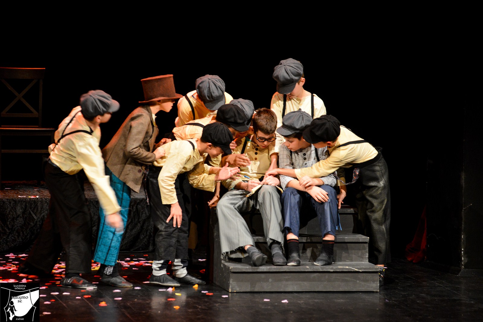 Kazališna udruga “Igrajmo se”: Predstava “Godišnja doba”