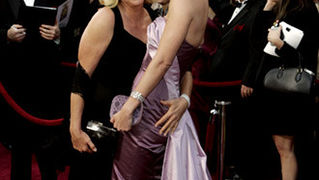 82. Red Carpet Oscara (oscar.go.com)