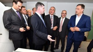 Ministar zdravlja dr. Dario Nakić predao je OB Zadar novi CT uredjaj vrijedan 5,5 milijuna kuna, ciju je nabavu osiguralo ministarstvo. Photo: Dino Stanin/PIXSELL Ministar zdravlja dr. Dario Nakić predao je OB Zadar novi CT uredjaj vrijedan 5,5 milijuna kuna, ciju je nabavu osiguralo ministarstvo. Photo: Dino Stanin/PIXSELL