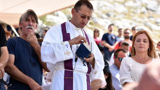 Obilježena 9. obljetnica kornatske tragedije u kojoj je život izgubilo 12 vatrogasaca. Photo: Hrvoje Jelavić/PIXSELL Obilježena 9. obljetnica kornatske tragedije u kojoj je život izgubilo 12 vatrogasaca. Photo: Hrvoje Jelavić/PIXSELL