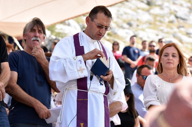 Obilježena 9. obljetnica kornatske tragedije u kojoj je život izgubilo 12 vatrogasaca. Photo: Hrvoje Jelavić/PIXSELL Obilježena 9. obljetnica kornatske tragedije u kojoj je život izgubilo 12 vatrogasaca. Photo: Hrvoje Jelavić/PIXSELL