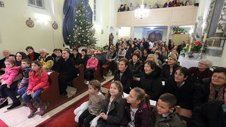 “Božićna čarolija” – koncert klapa u petrčanskoj crkvi sv. Ivana i Pavla “Božićna čarolija” – koncert klapa u petrčanskoj crkvi sv. Ivana i Pavla