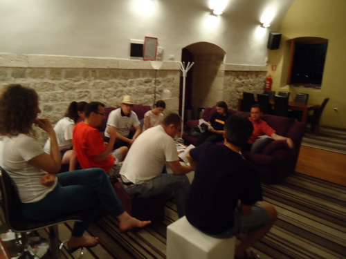 Studentski klub: DADAnti održali večer eksperimentalne poezije Studentski klub: DADAnti održali večer eksperimentalne poezije