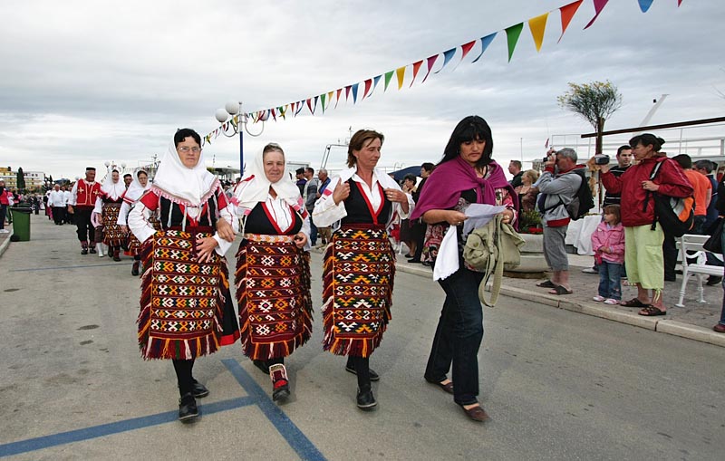 5. Eno-eko-gastro-etno stol (foto: Marin Gospić)