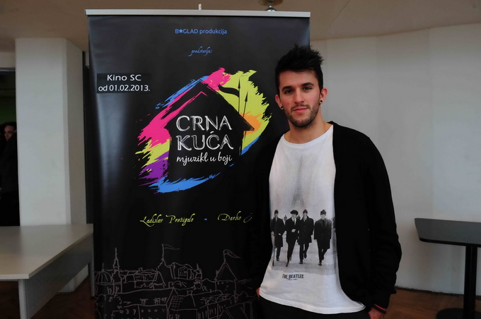 Rasplesani mladi ansambl “Crne kuće” Rasplesani mladi ansambl “Crne kuće”