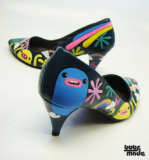 Ručno oslikana odjeća i obuća (bobsmade.deviantart.com)