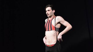 Predstava “Njuške” u HNK Zadar, foto: Iva Perinčić Predstava “Njuške” u HNK Zadar, foto: Iva Perinčić