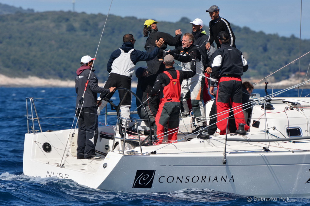 U hvarskom akvatoriju održana XXI. Uskršnja regata U hvarskom akvatoriju održana XXI. Uskršnja regata