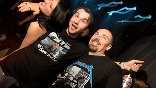 Nakon Porina, Goran Bare i Majke održali su slavljenički koncert u prepunoj Stereo dvorani u Rijeci.