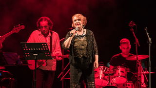 Zorica Kondža i klapa Cambi @ bazen Ilirije u Biogradu