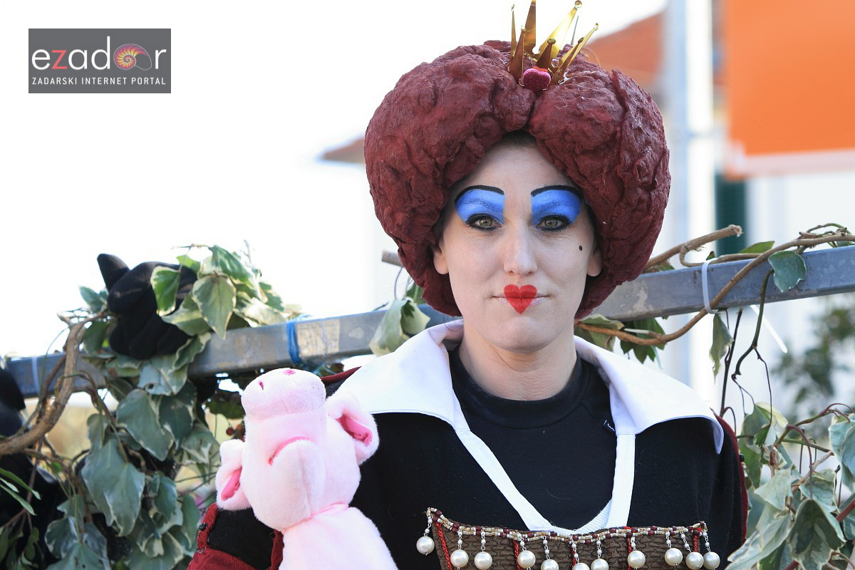 Maškarana povorka Velike Bake u Murteru