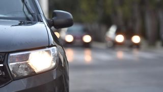 Od danas obvezna svjetla na automobilima u cestovnom prometu