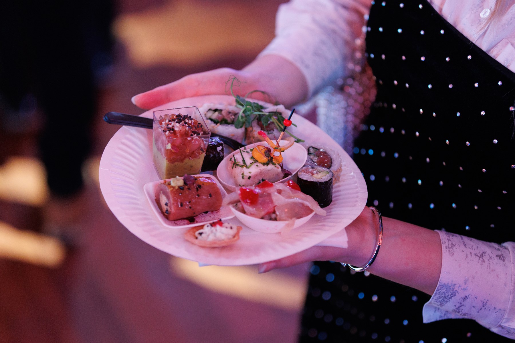 Gala večera japanskih i hrvatskih kuhara napunila Arsenal do posljednjeg mjesta Gala večera japanskih i hrvatskih kuhara napunila Arsenal do posljednjeg mjesta