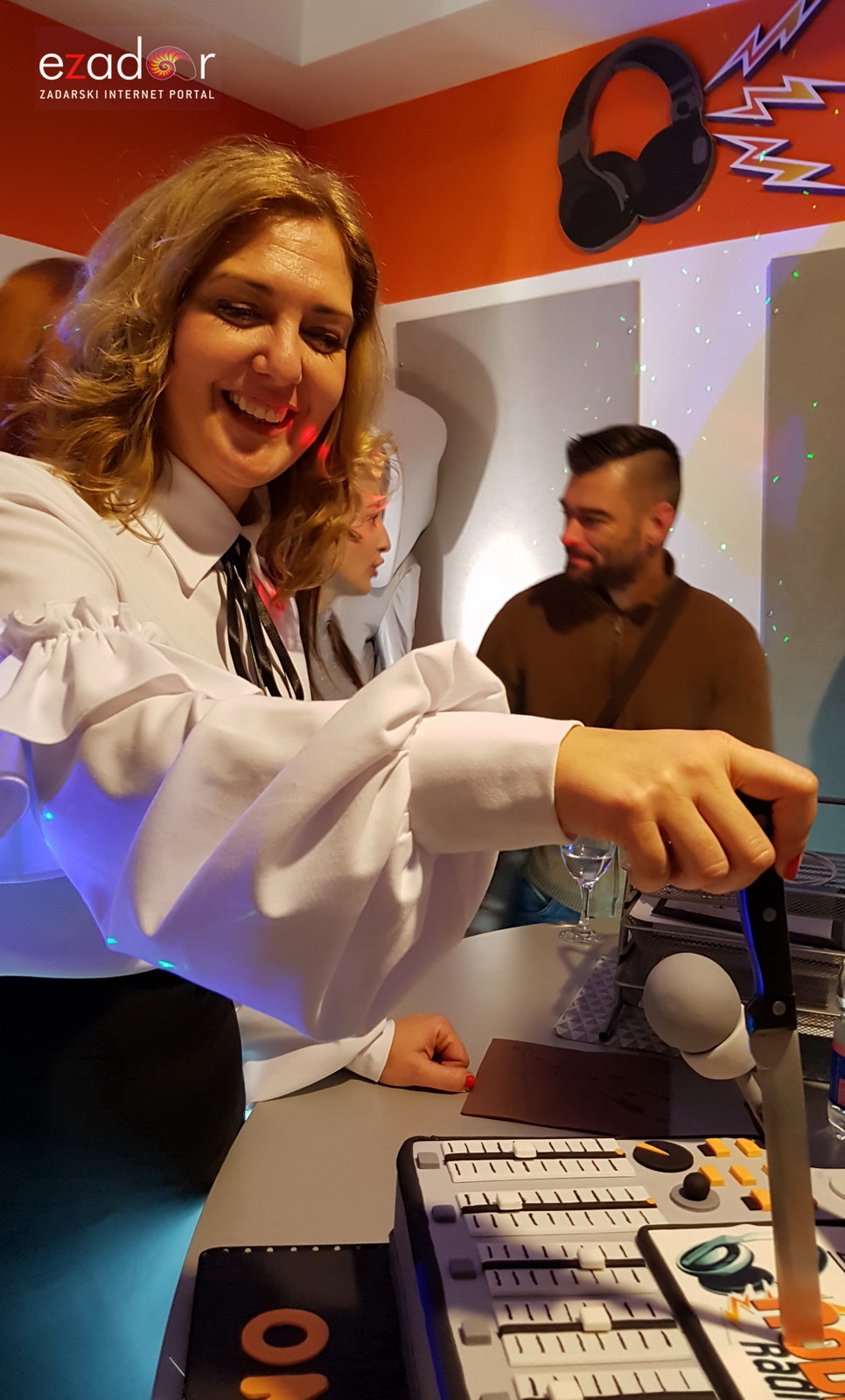 Božićni domijenak i premijera novog studija Novog radija