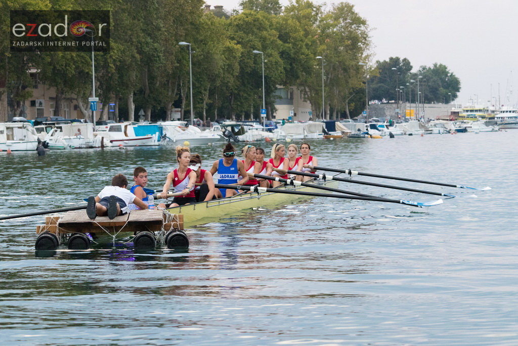 6. “Jadranov veslački dvoboj” osmeraca u uvali Jazine 6. “Jadranov veslački dvoboj” osmeraca u uvali Jazine