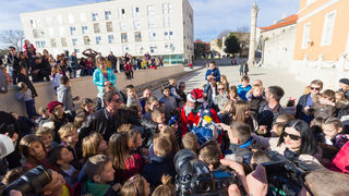 Badnjak 2016: Blagdanski đir po gradu 24. prosinca Badnjak 2016: Blagdanski đir po gradu 24. prosinca