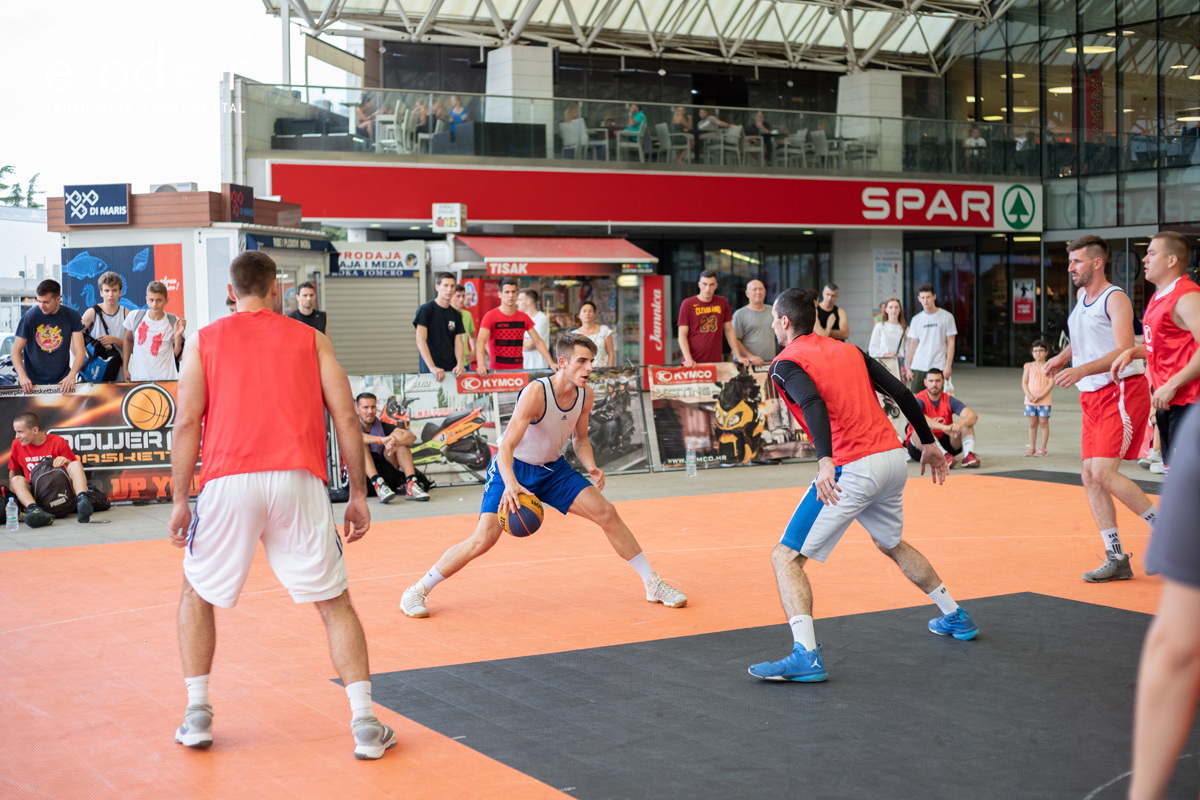 3×3 Basket Tour @ City Galleria
