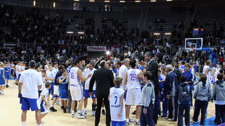 KK Zadar – Real Madrid, umirovljenje dresova 10 (Giuseppe Giergia) i 11 (Kresimir Cosic), Foto; Mladen Malik KK Zadar – Real Madrid, umirovljenje dresova 10 (Giuseppe Giergia) i 11 (Kresimir Cosic), Foto; Mladen Malik