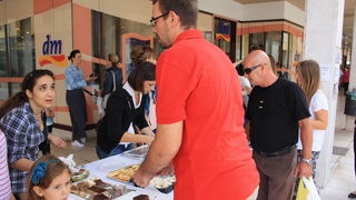 Narodni trg: Humanitarna akcija “Karta života” za malenu Stephanie, foto: Mladen Malik Narodni trg: Humanitarna akcija “Karta života” za malenu Stephanie, foto: Mladen Malik