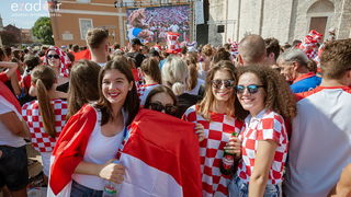 Navijačko ludilo u Zadru za vrijeme i nakon finala Svjetskog prvenstva Navijačko ludilo u Zadru za vrijeme i nakon finala Svjetskog prvenstva